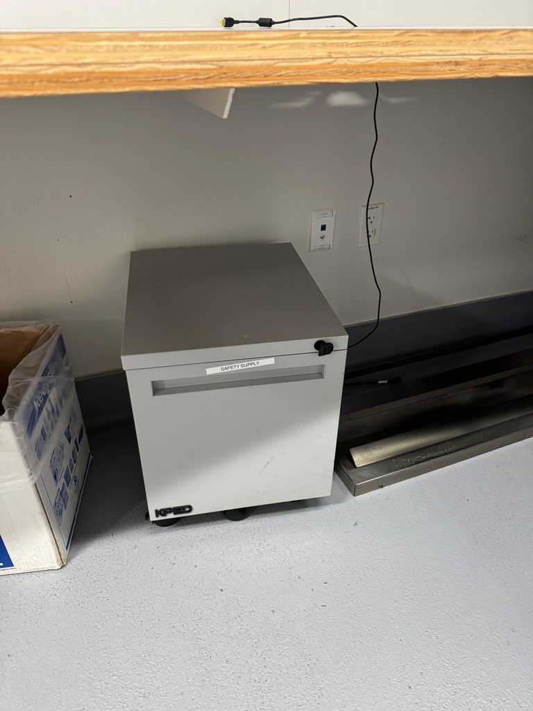 Small Metal Table/Pedestal