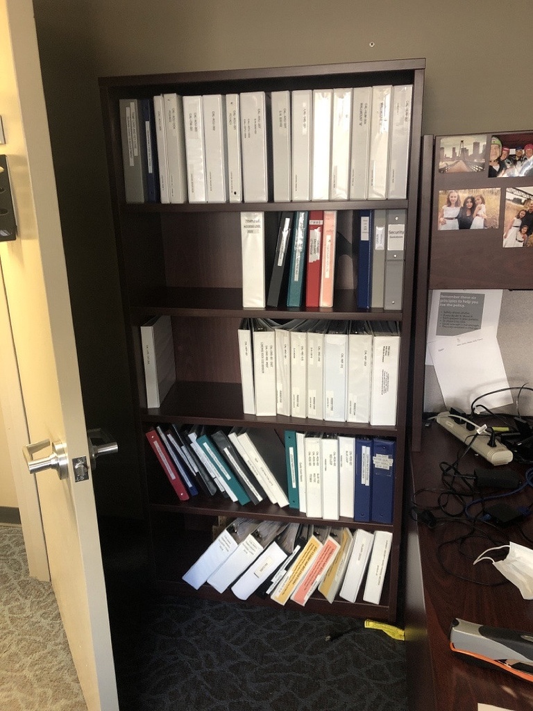 Bookcase 5+ Shelves