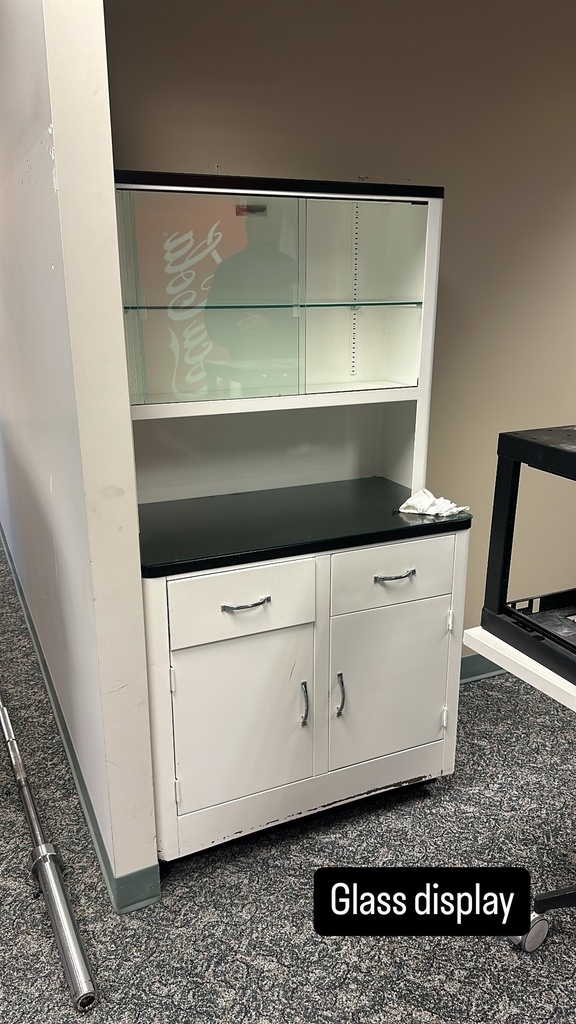 Glass Display Unit (33x18x62)