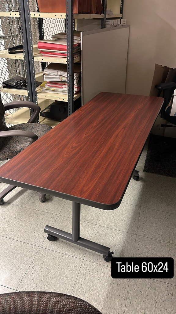 Table (60x24)