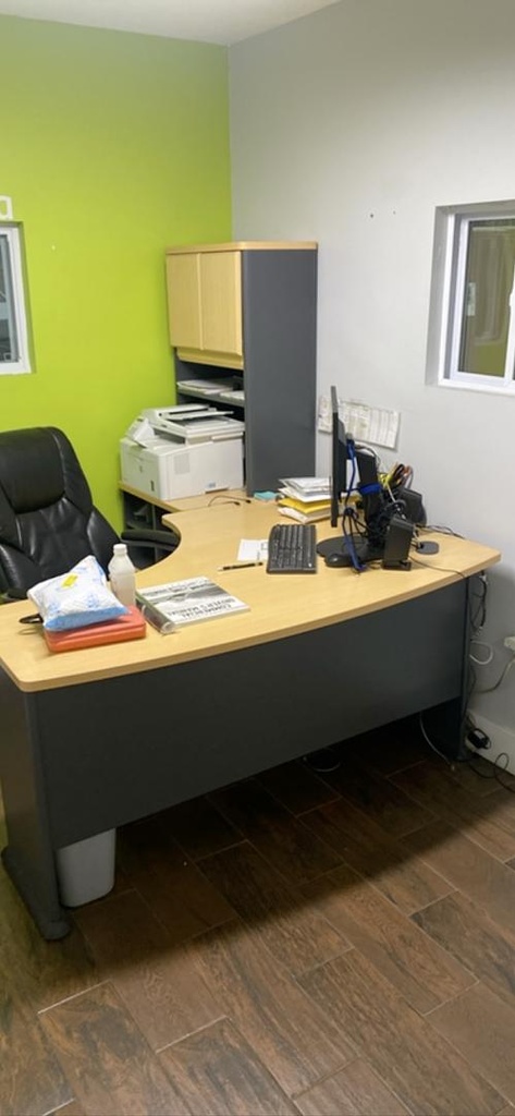 Desk - 59”x43”x30”