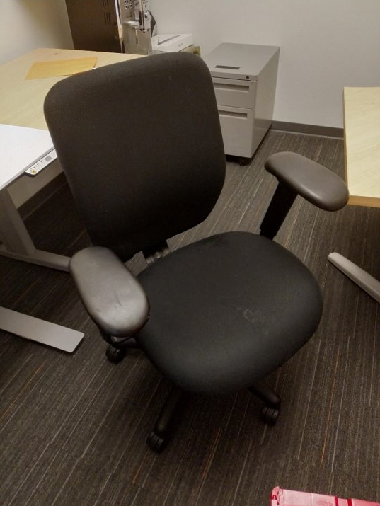 KI Engage Task Chair