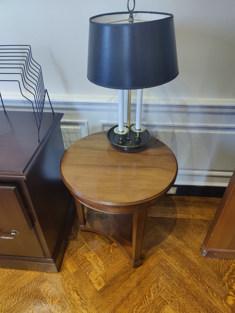 End Table 22x22x25
