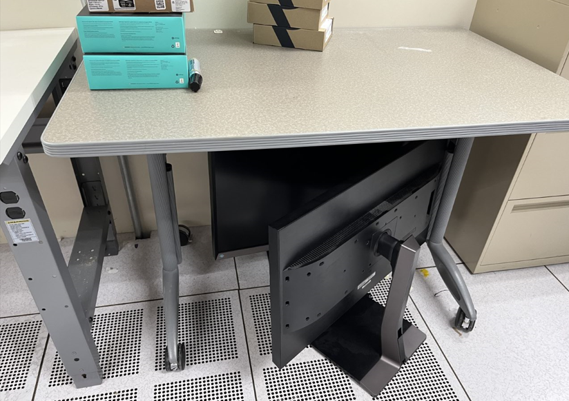IT side Table