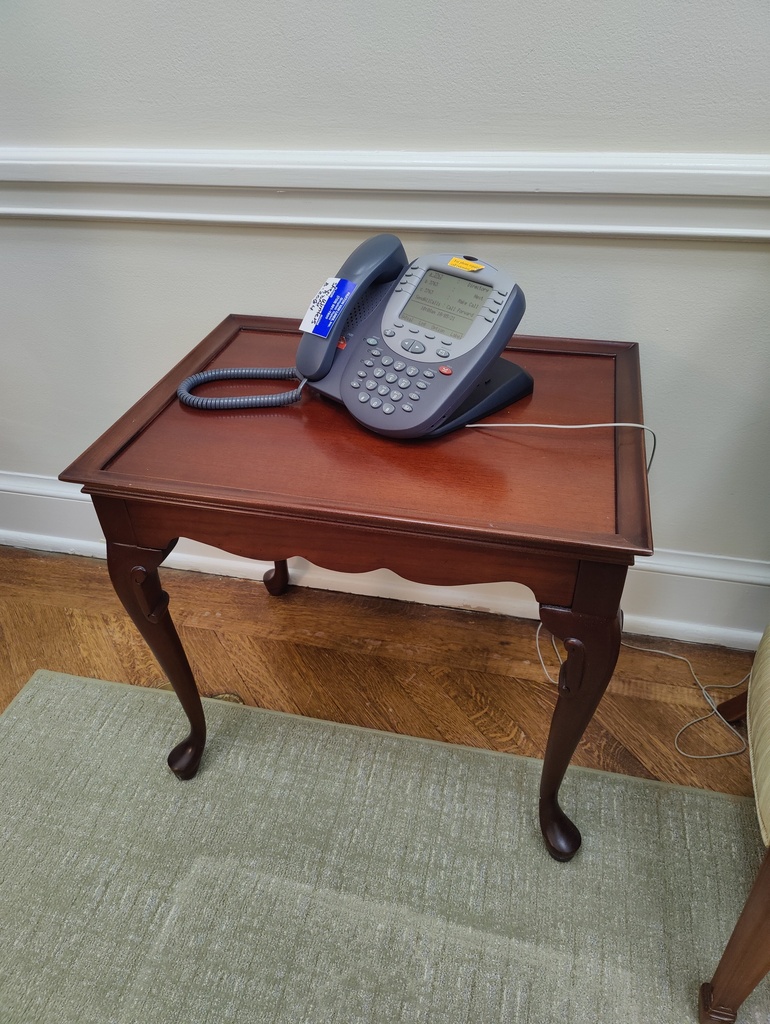 End Table 24x18x23