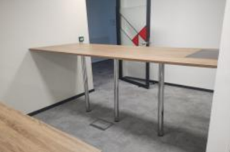 Bar Table - 3 Legs