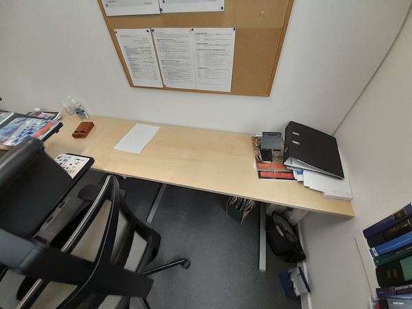 Narrow desk extension