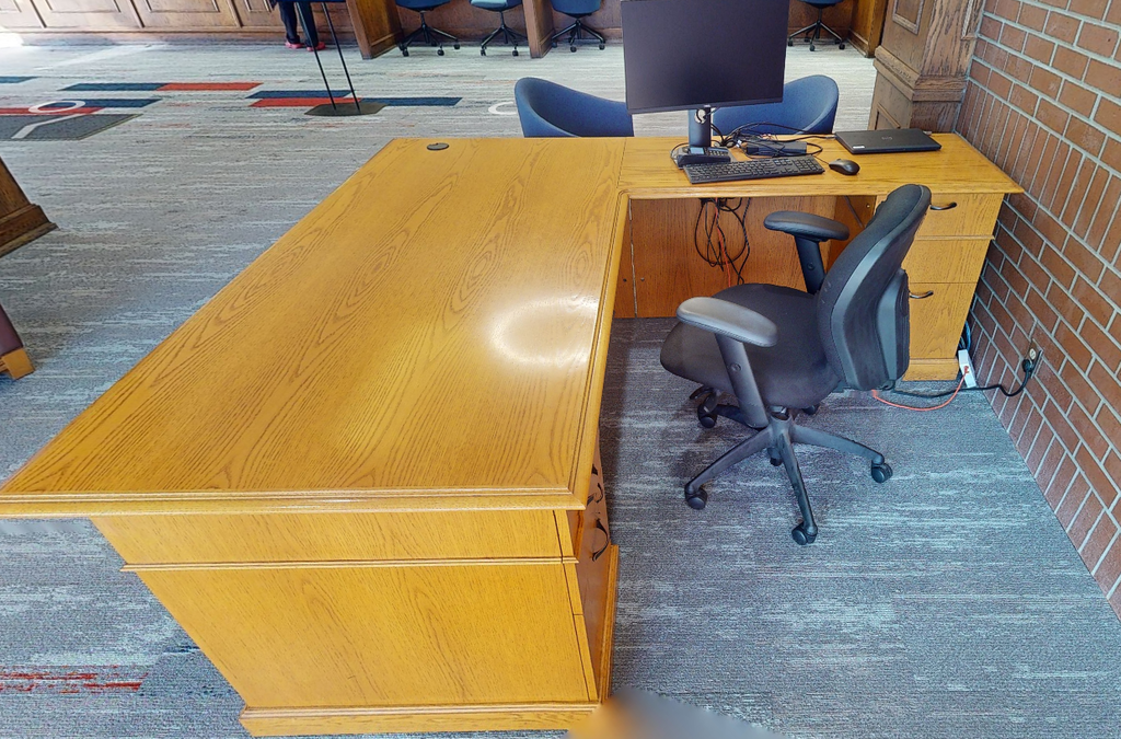 L-Shape Desk 1