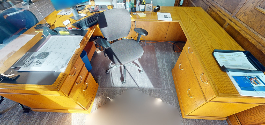 U-Shape Desk*
