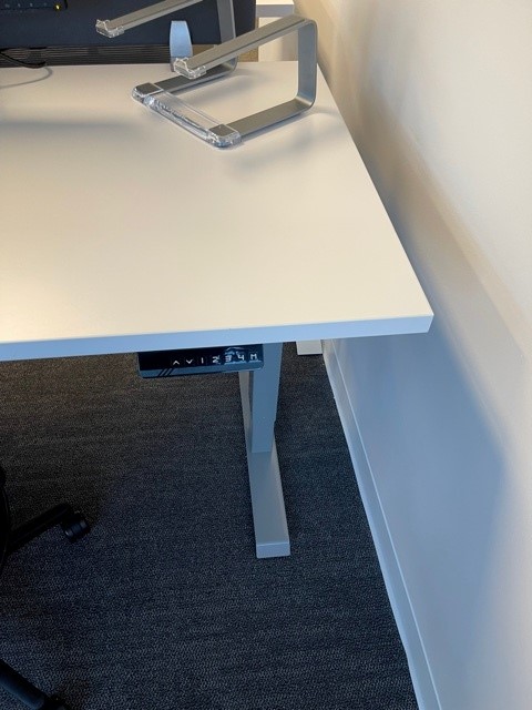 Deskmakers Sit Stand Desk (72x30")