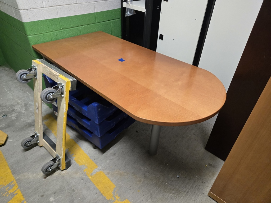 D-Table (60x30)