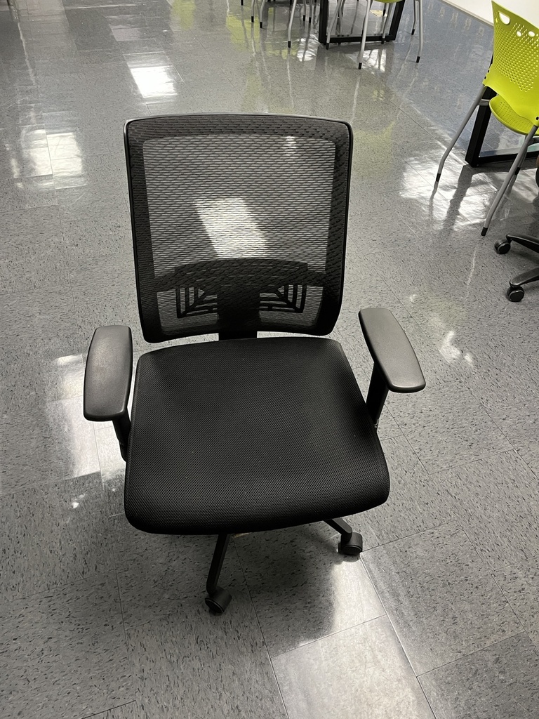 Black task chair