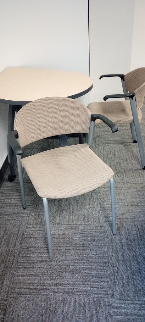 stacking guest chairs