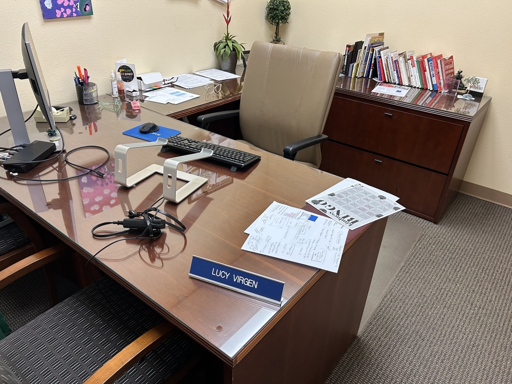 U desk