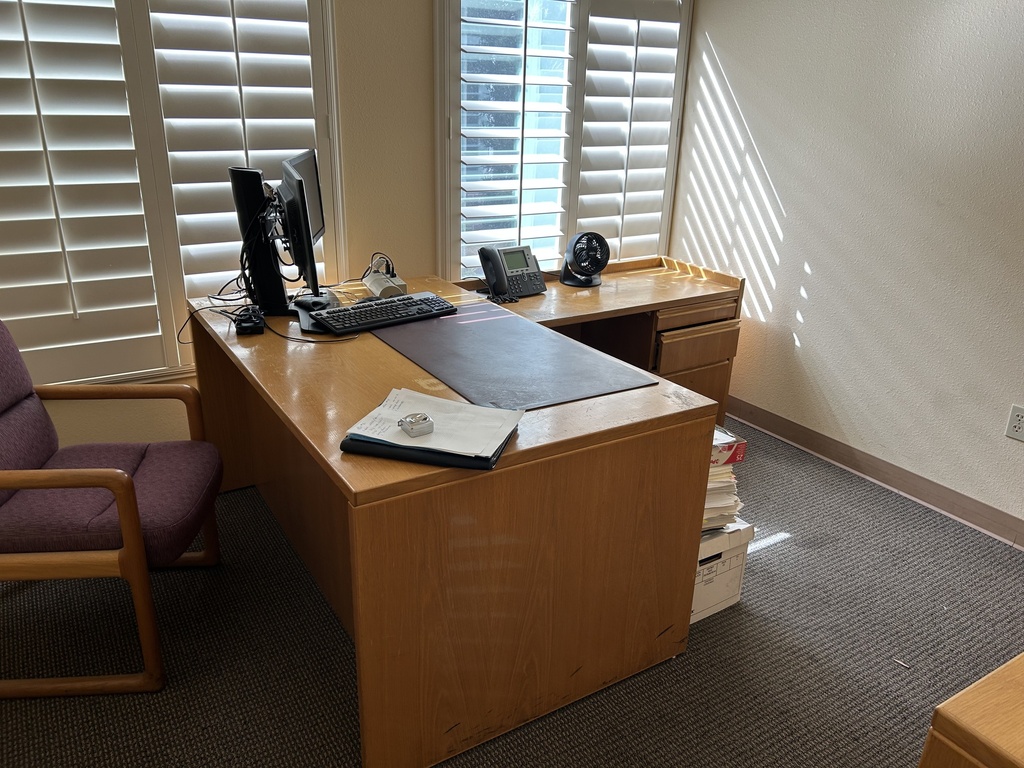 L Desk