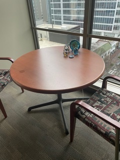 Round Table (Qty: 2)