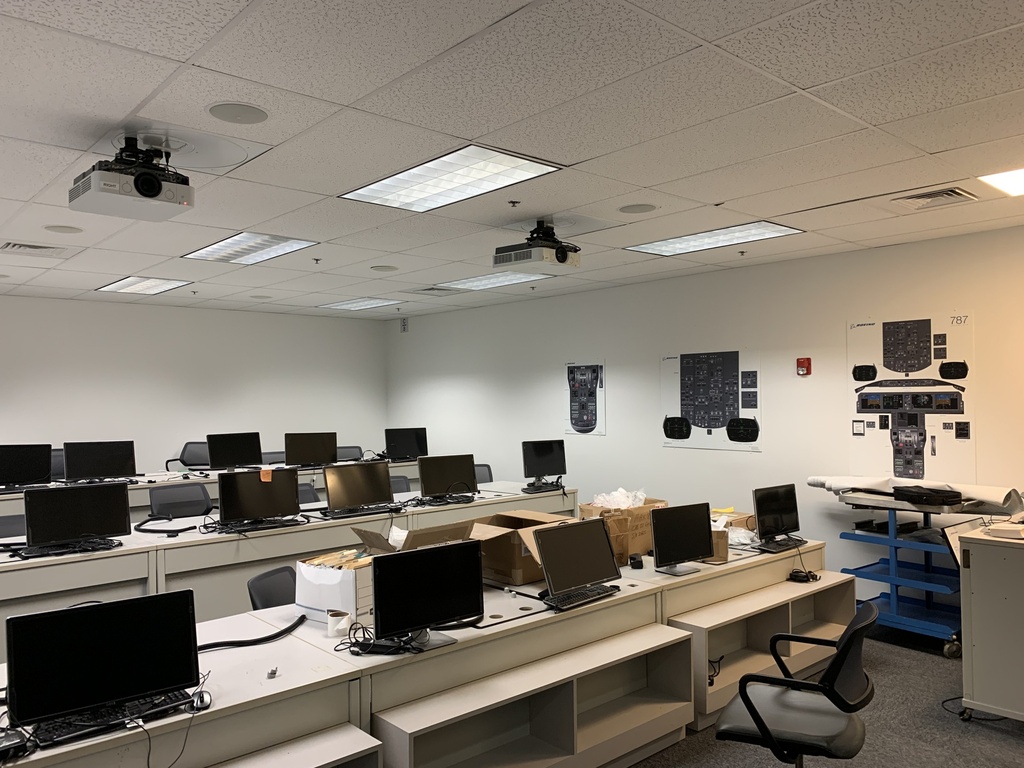 Desk 72x36x30h with attached cubby