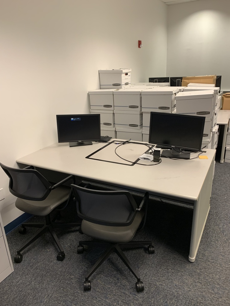 Steelcase task chair - grey mesh back/grey leather seat/mid back