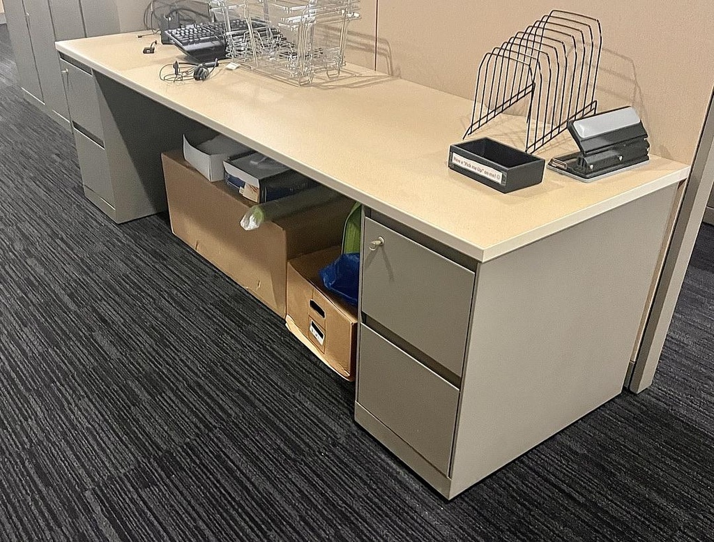 Desk - W 96, D 30