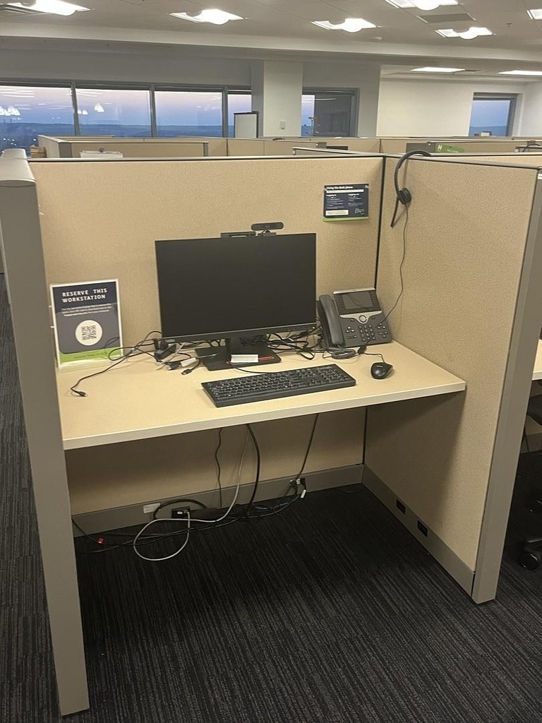 Workstation - Desk 24" x 48" Partition H 54