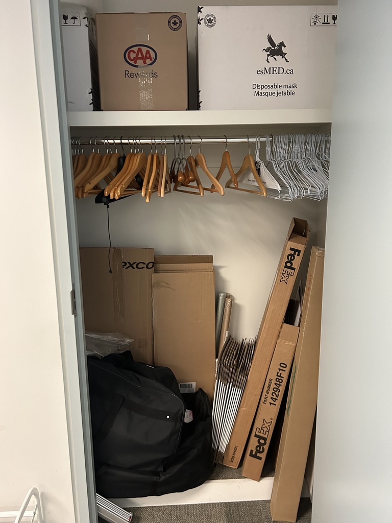 Coathangers - Plastic