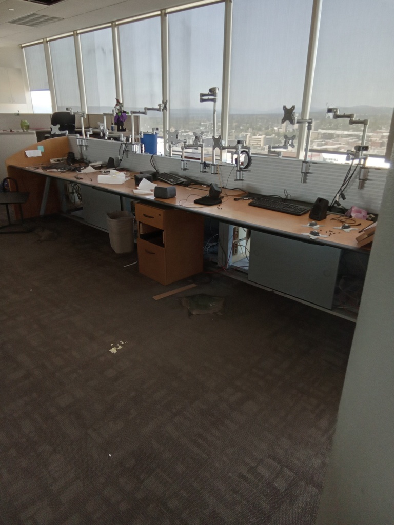 Long multi desk