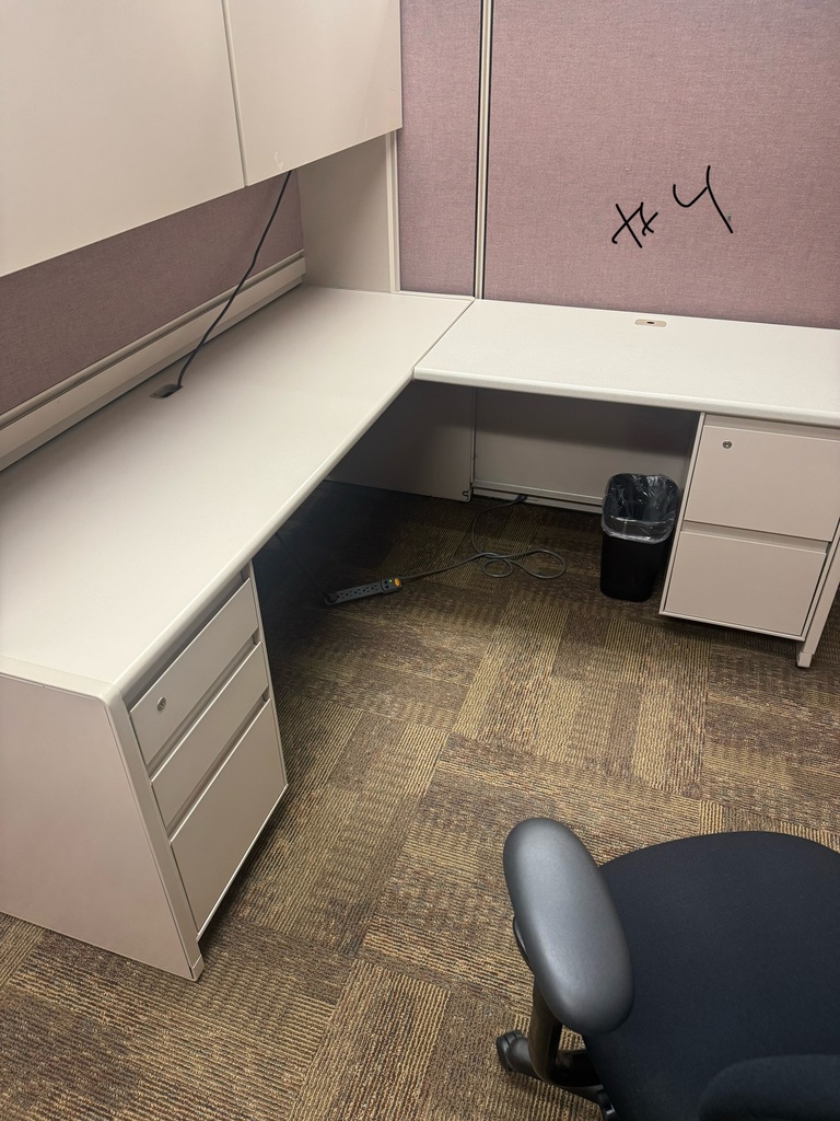Cubicle Desks (L-shape)