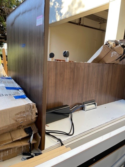 Communal Table 6' - 6'x4'