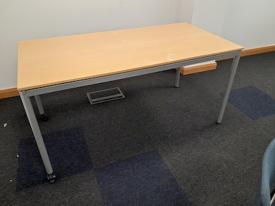 Wood 2-Wheel Training Table