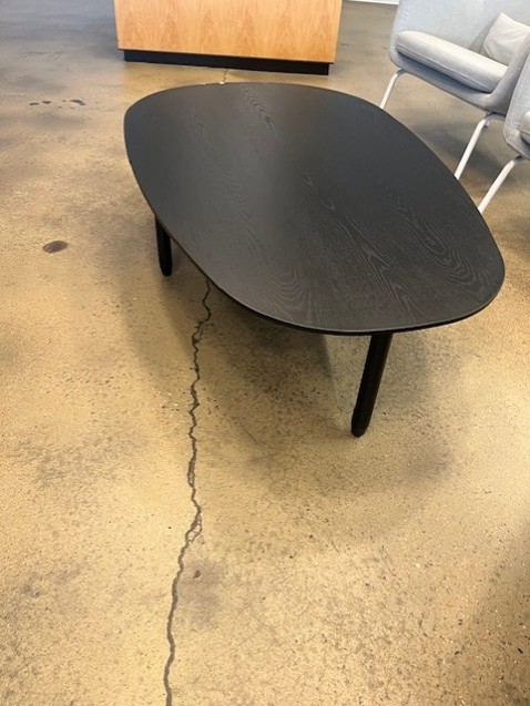 BLACK COFFEE TABLE