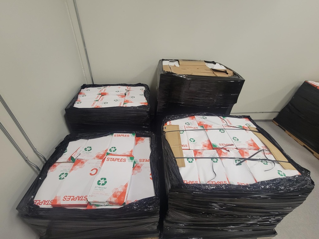 Pallet of Paper: 11x17" (estimation of 100 packages in a pallet)