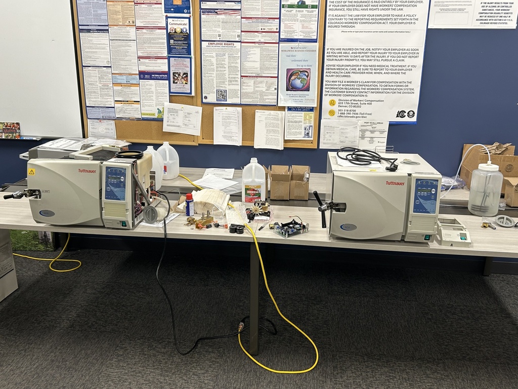 Training table w/ plug ins