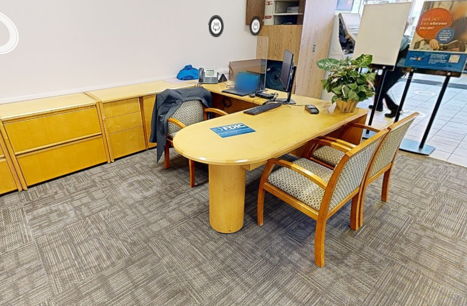 U Shaped Desk - Rounded