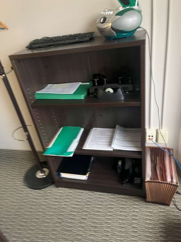 Bookcase (missing one shelf)