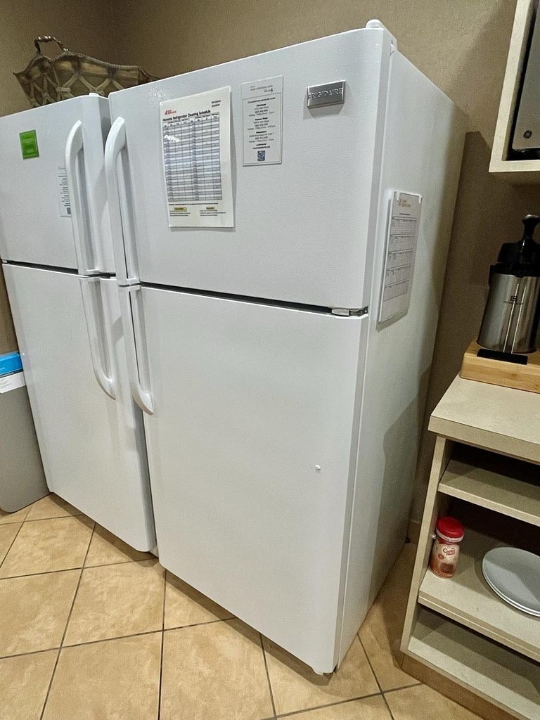 Refrigerator