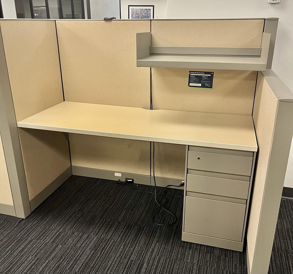 Workstation - Straight Desk
