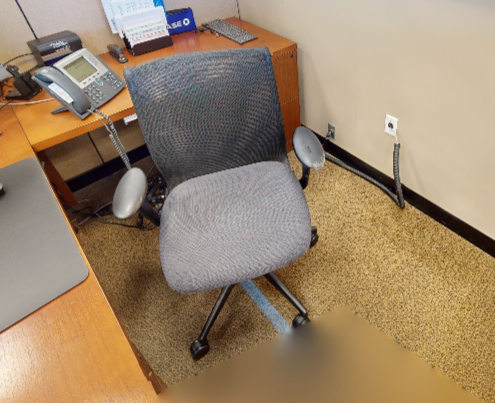 Task Chair w/ Arms