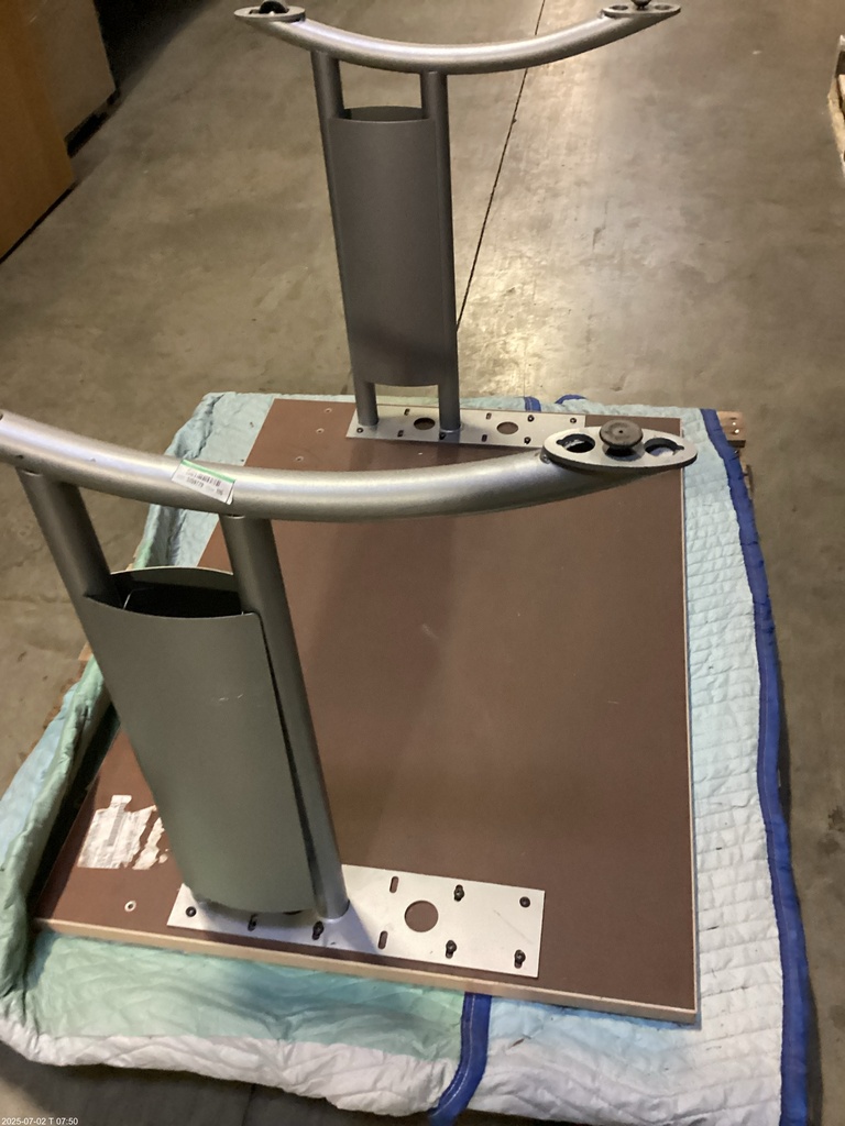4230 TEKNION WORK TABLE