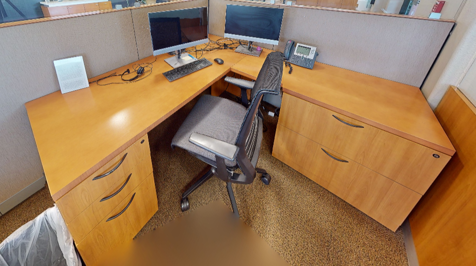 L-shaped desk 72x48