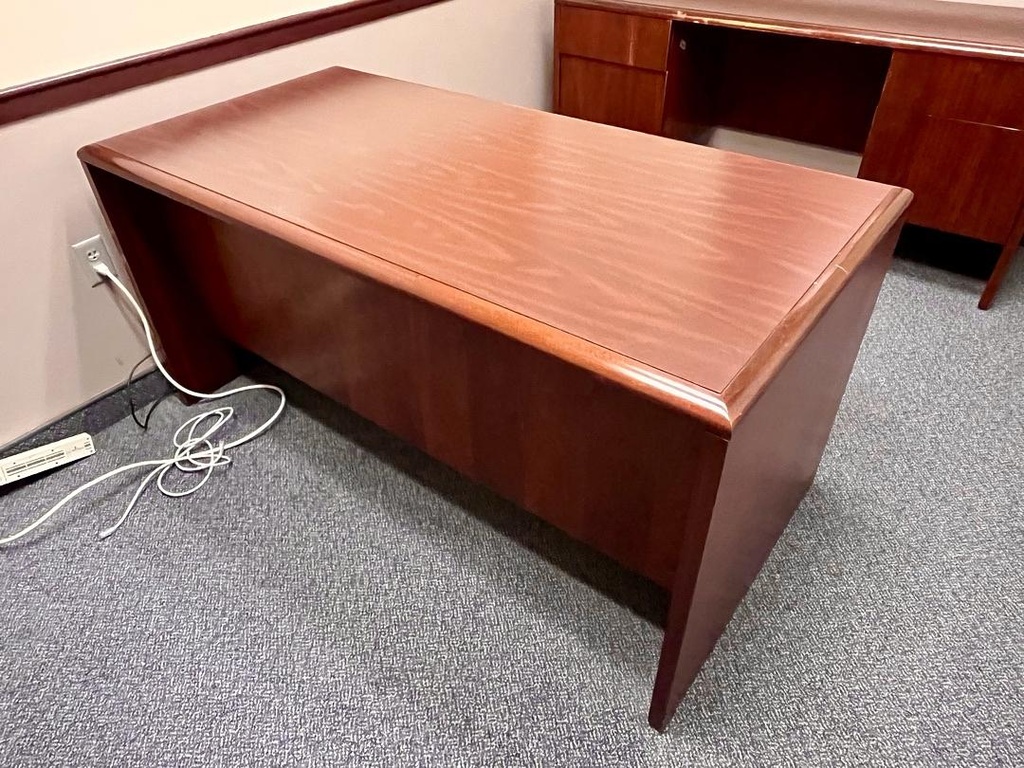 Desk - mahogany 60 x 30