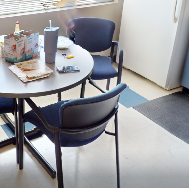 Blue guest chair with arms