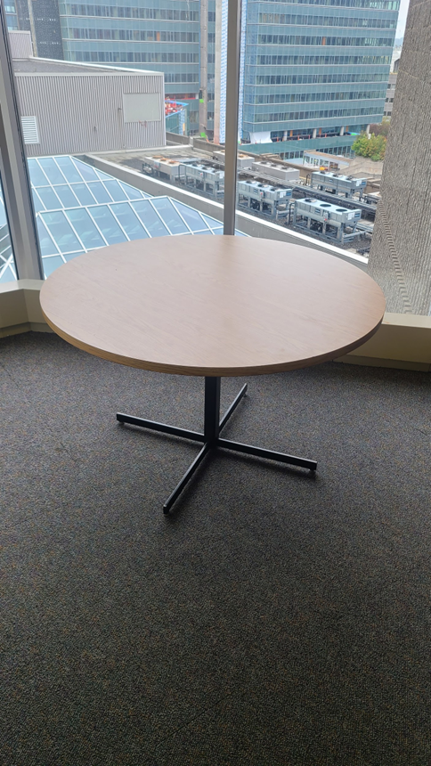 Round Table