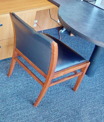 Black guest chair no arms