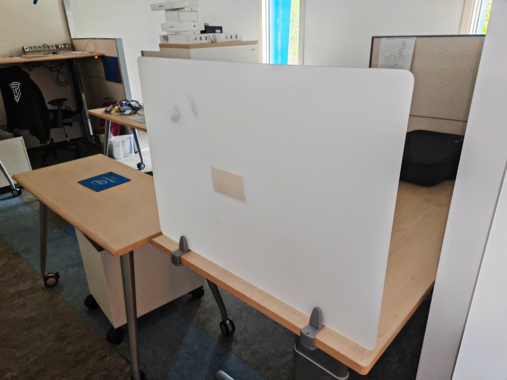 Plexi Glass Screen