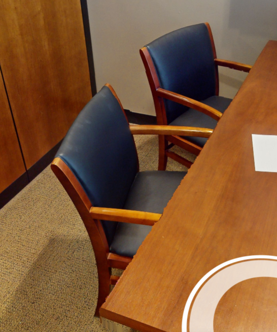 Black guest chair with arms