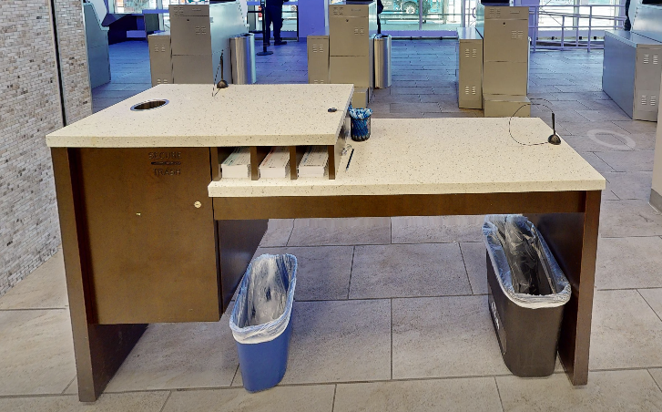 Cheque desk