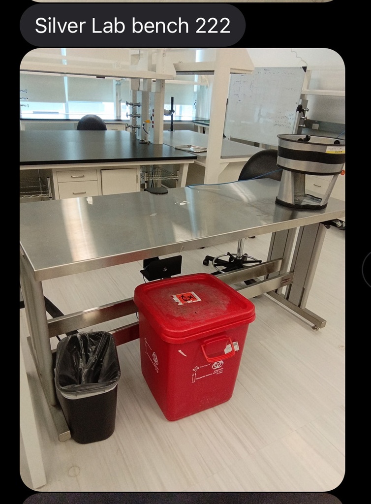 Lab bench (silver/metal)