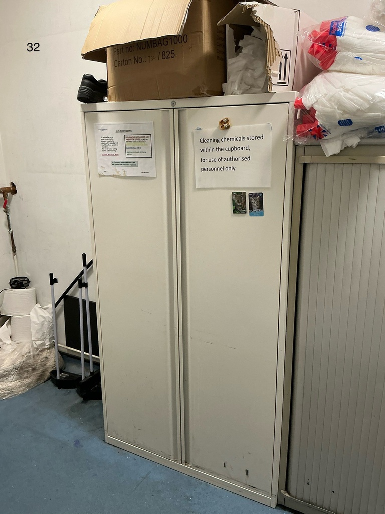 Metal cabinet