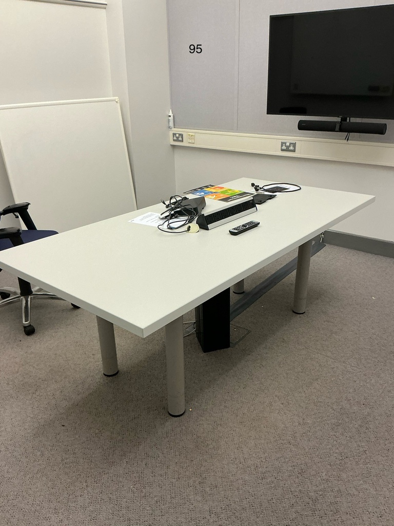 Meeting desk
