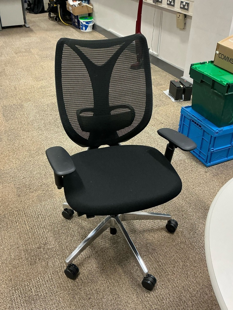 Black office chair